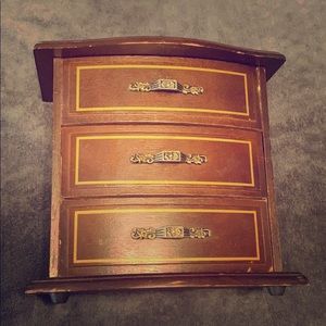 Antique jewelry music box